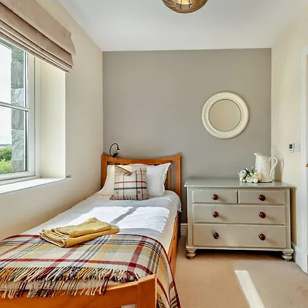 4 Bed In Ennerdale Bridge Sz308 Holiday home